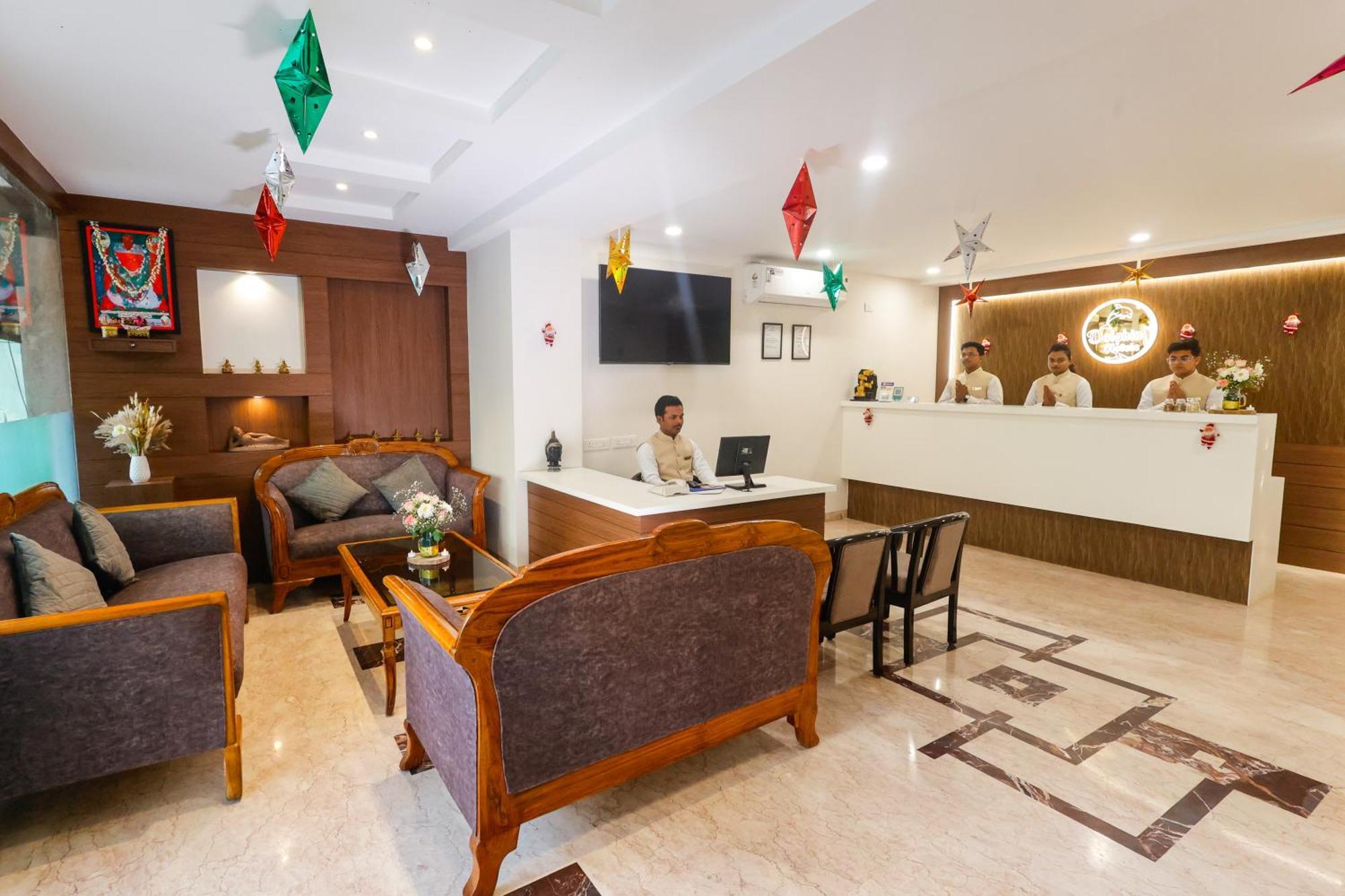 Hotel Dolphin International Varanasi Exterior photo